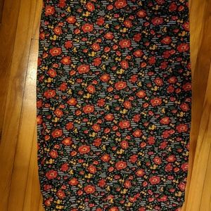 Gorgeous lularoe cassie skirt